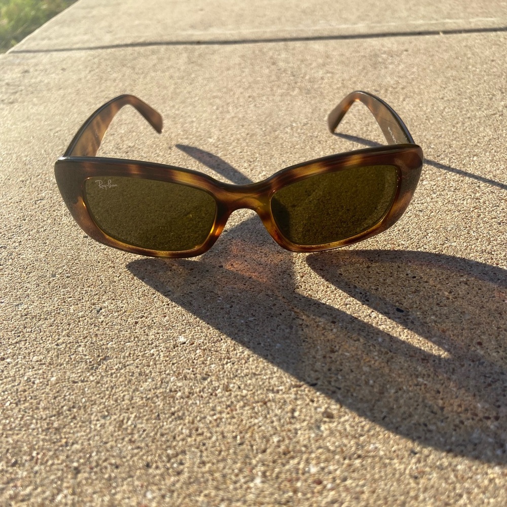 Ray Ban